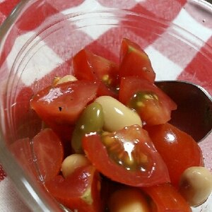 水煮大豆＆トマトのサラダ